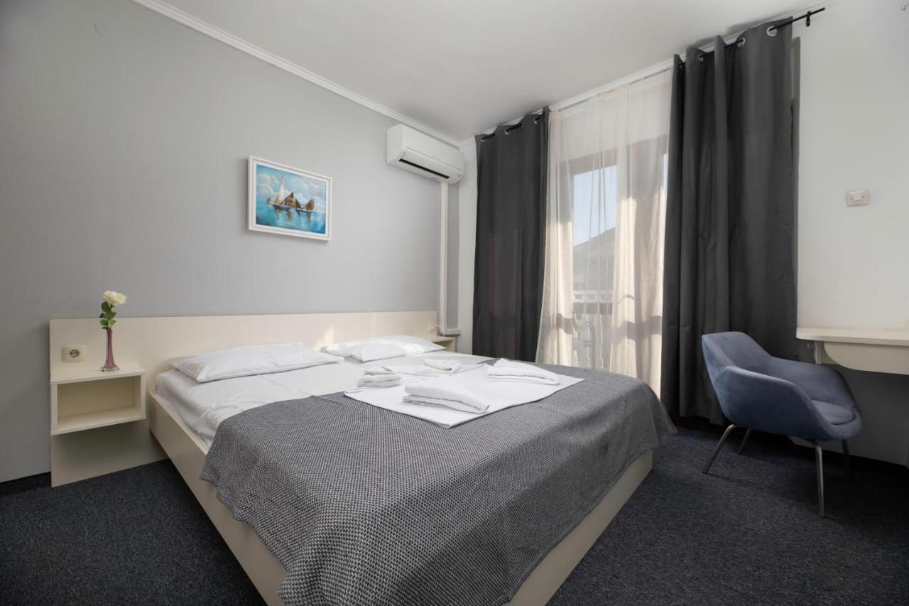 Meliores Rooms Šilo Exteriér fotografie