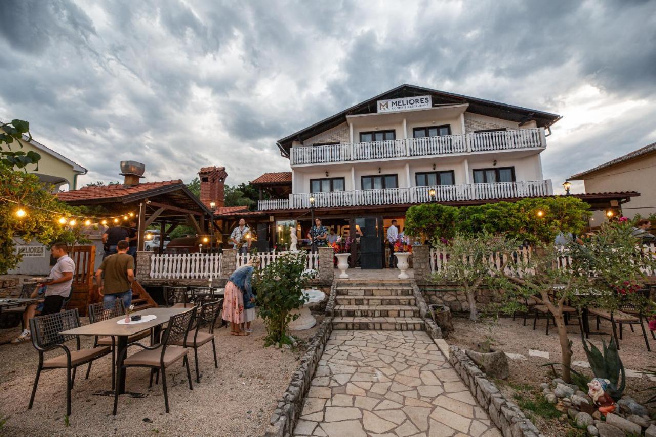 Meliores Rooms Šilo Exteriér fotografie