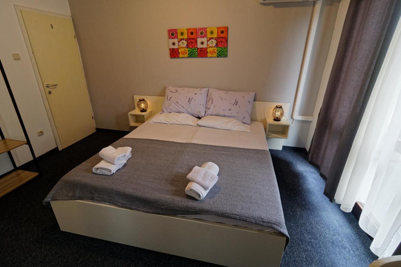 Meliores Rooms Šilo Exteriér fotografie